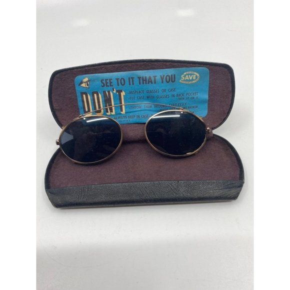 Rare Vintage WWII Army Issue Aviator Clip On Sunglasses in Case